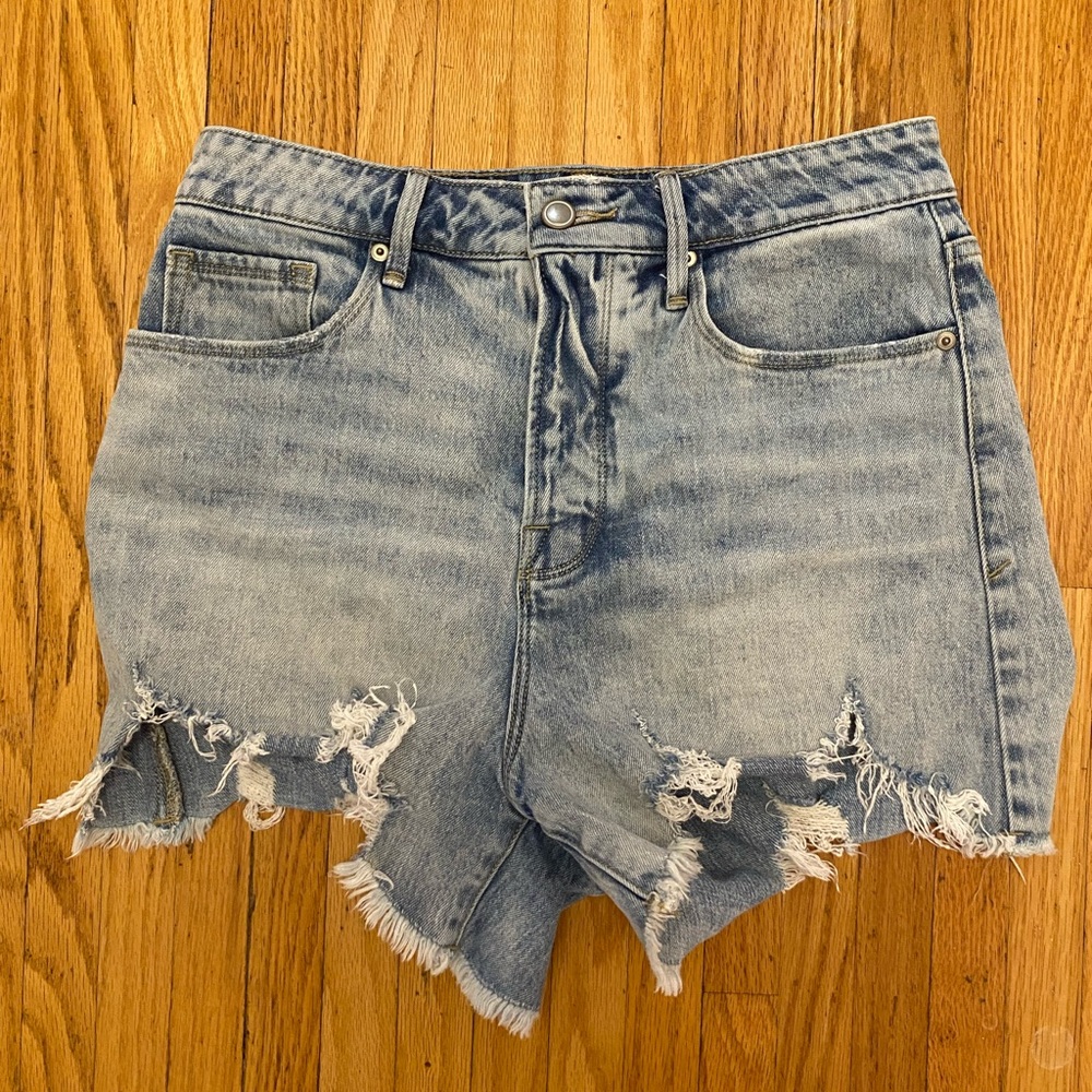Good American Light Blue Jean Shorts Size 6